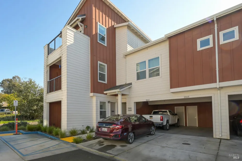 2668 Franz Kafka Avenue Santa Rosa, CA 95404