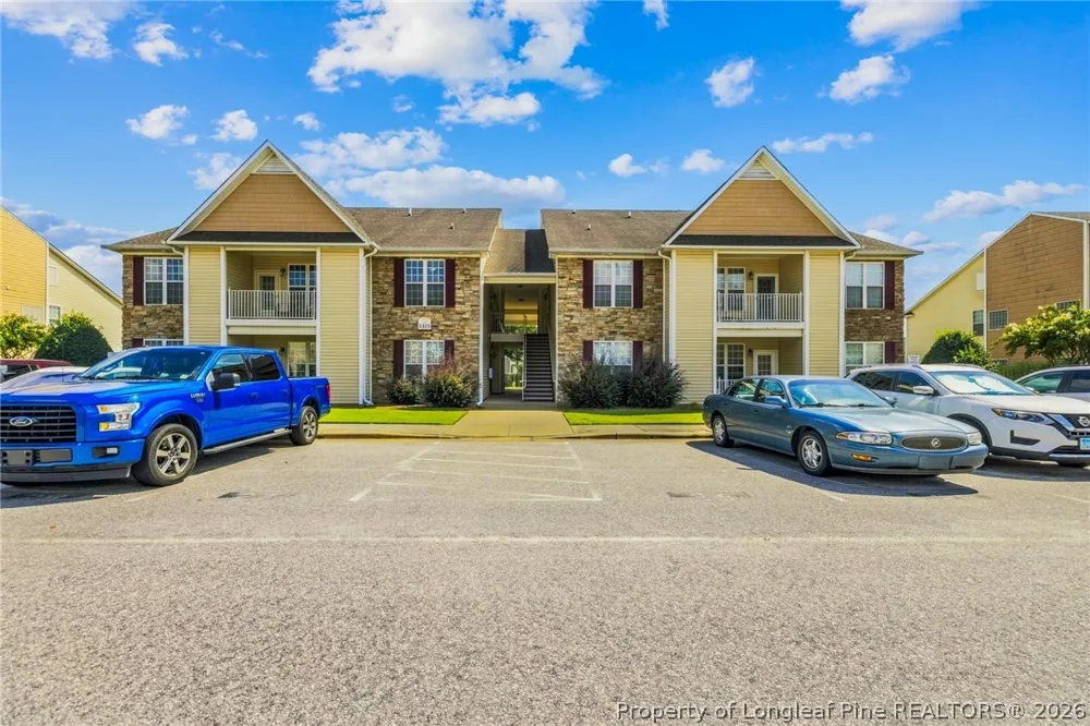 1325 Kershaw Loop #233 Fayetteville, NC 28314