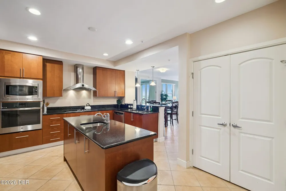 1925 S Atlantic Avenue #403 Daytona Beach Shores, FL 32118