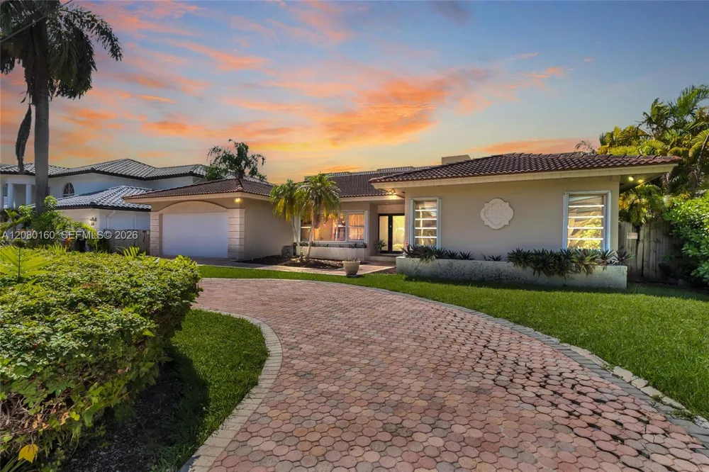 2930 NE 164th St North Miami Beach, FL 33160