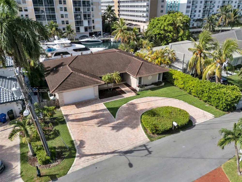 2930 NE 164th St North Miami Beach, FL 33160