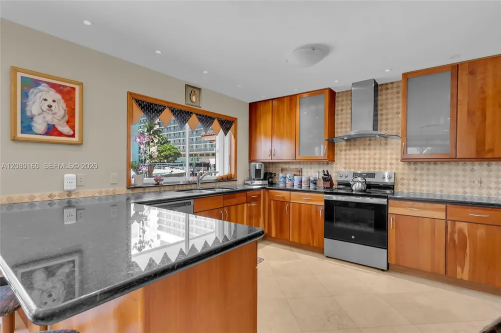 2930 NE 164th St North Miami Beach, FL 33160