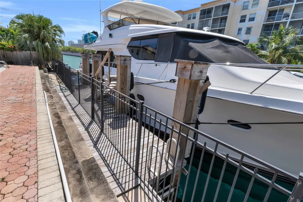 2930 NE 164th St North Miami Beach, FL 33160