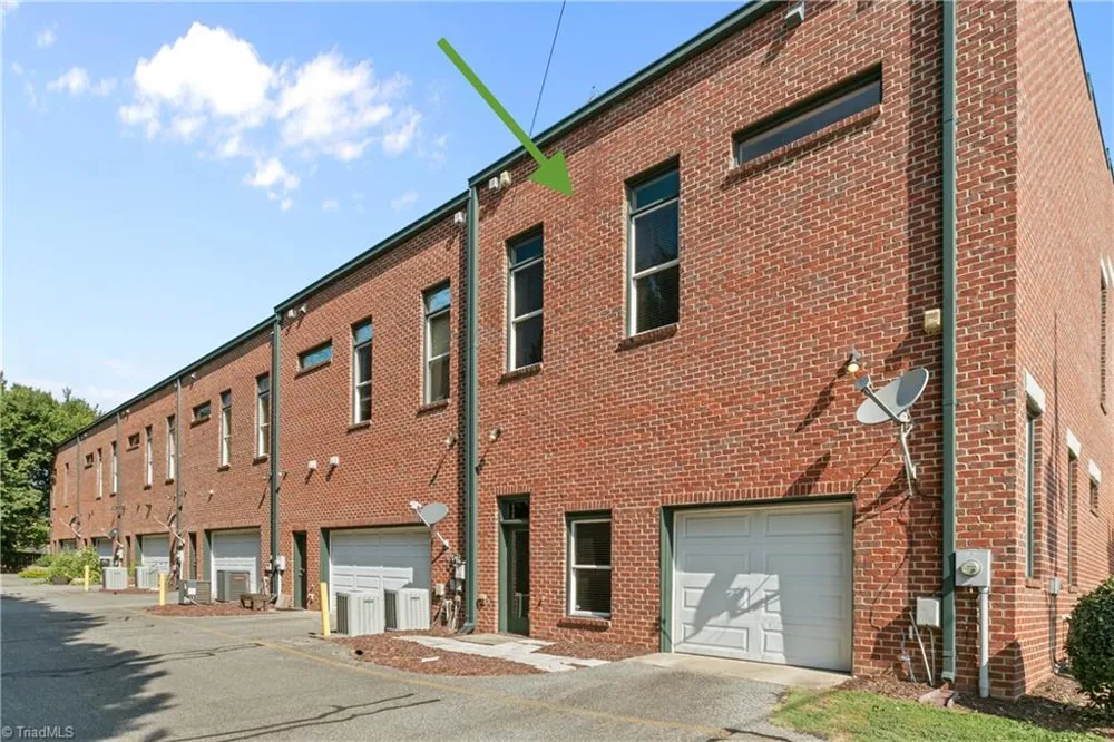 460 Arlington Street Greensboro, NC 27406