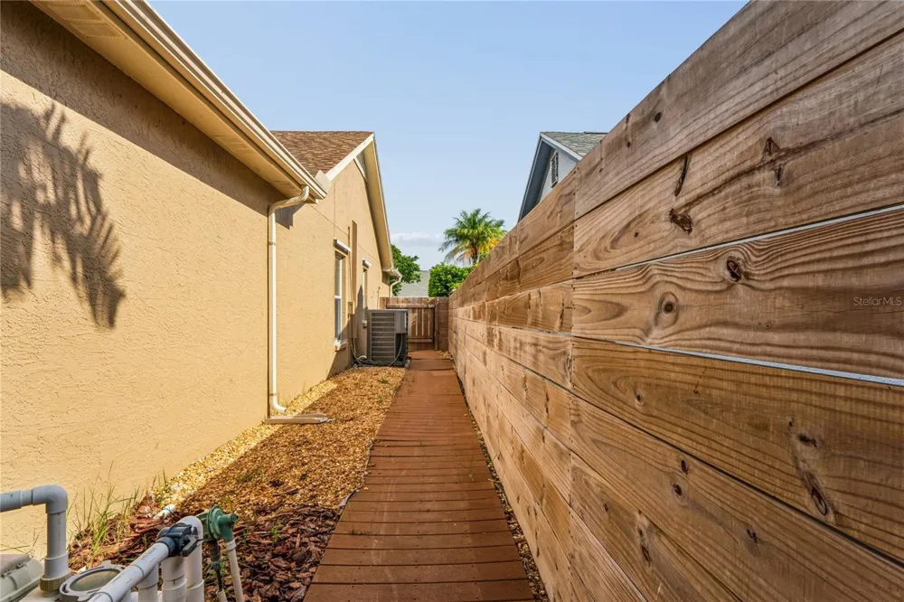 2966 SUMNER WAY Palm Harbor, FL 34684