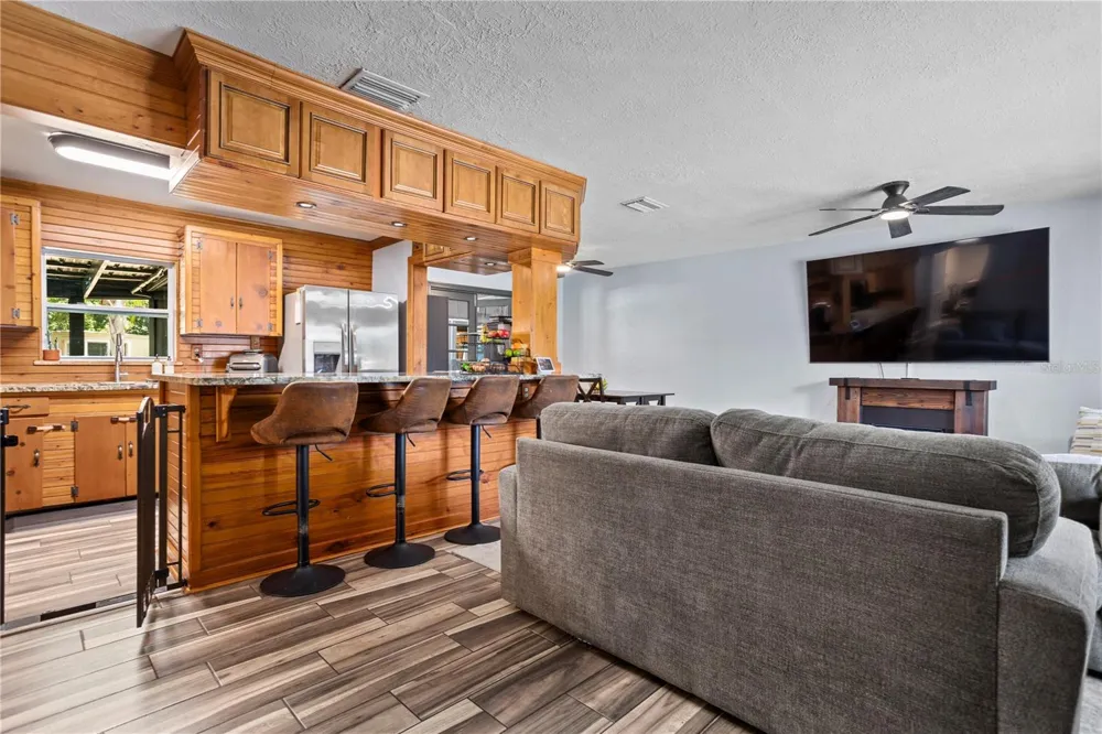 6809 WILLOUGHBY LANE Belle Isle, FL 32812