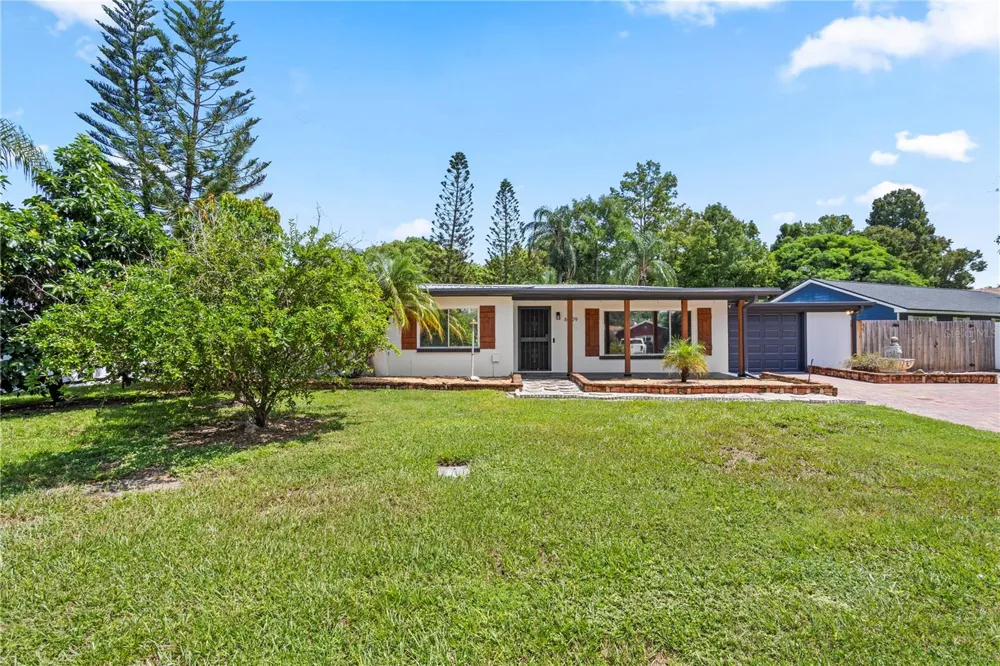 6809 WILLOUGHBY LANE Belle Isle, FL 32812