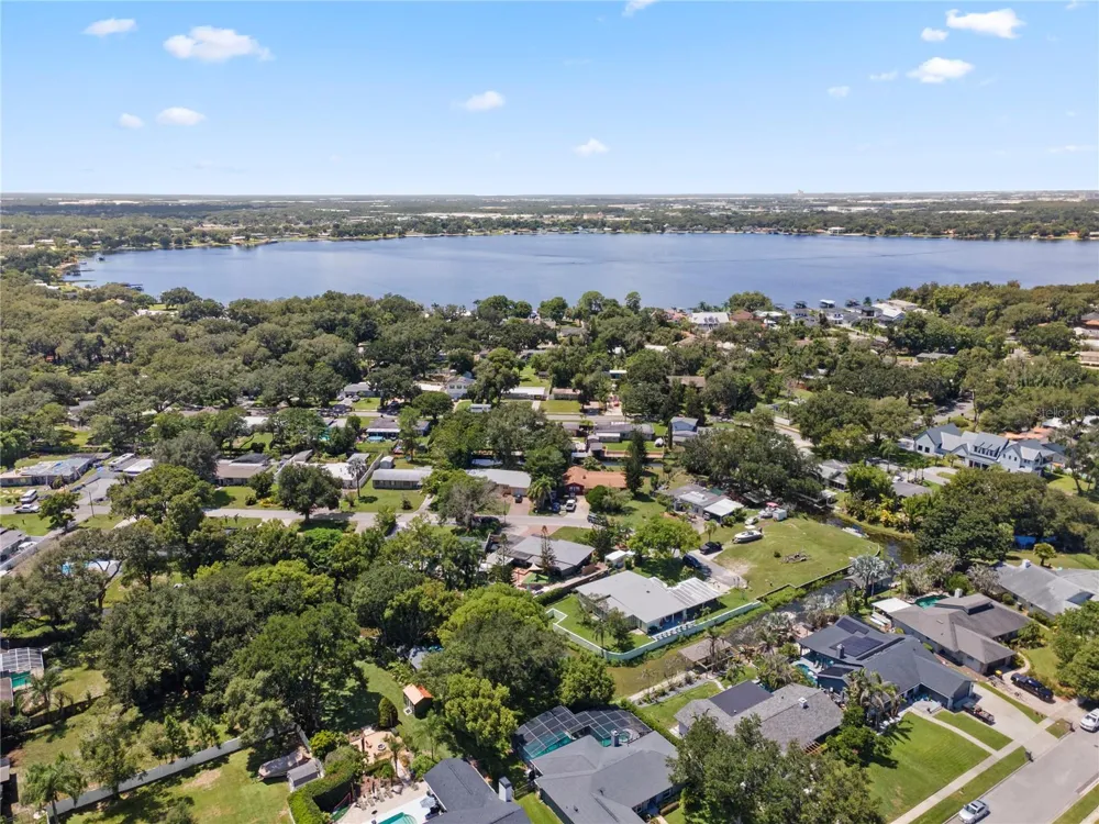 6809 WILLOUGHBY LANE Belle Isle, FL 32812