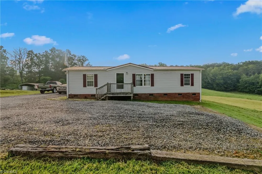 171 Clover Lane Mount Airy, NC 27030
