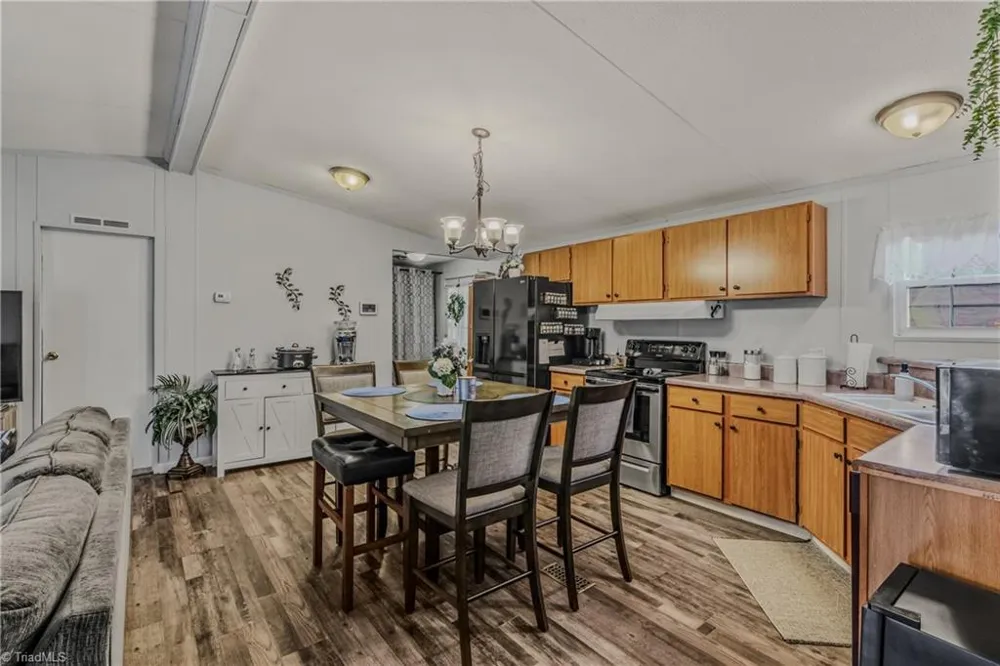 171 Clover Lane Mount Airy, NC 27030