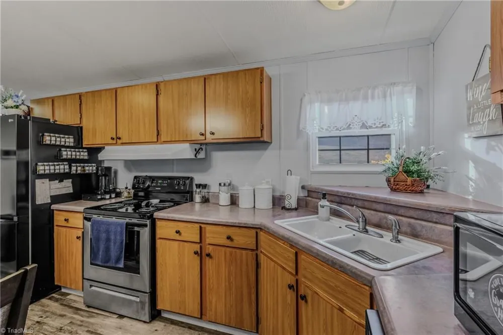 171 Clover Lane Mount Airy, NC 27030