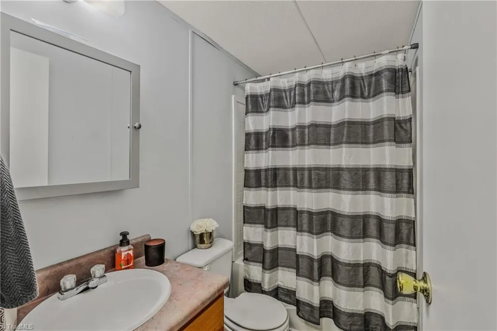 171 Clover Lane Mount Airy, NC 27030