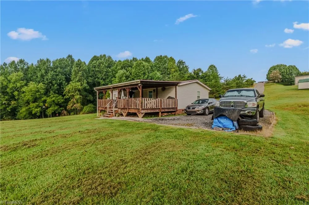 171 Clover Lane Mount Airy, NC 27030