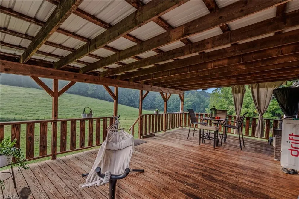 171 Clover Lane Mount Airy, NC 27030