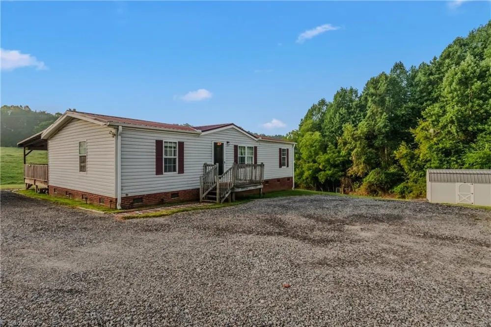 171 Clover Lane Mount Airy, NC 27030
