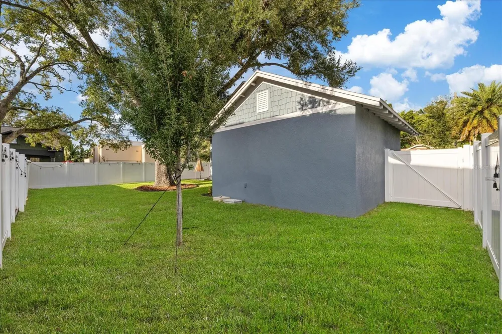 4210 CENTRAL AVENUE Tampa, FL 33603