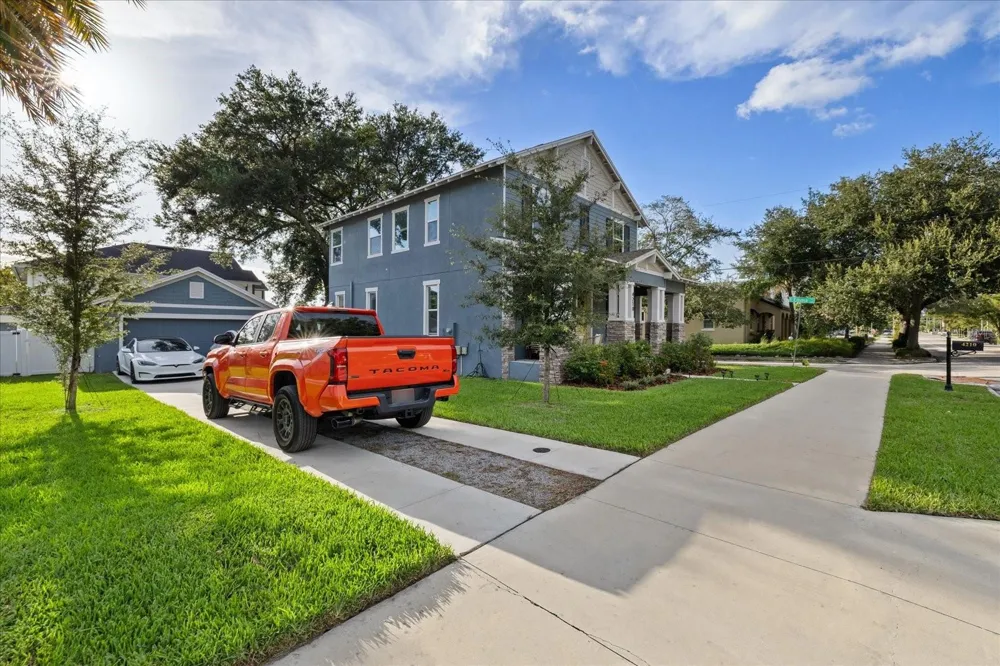 4210 CENTRAL AVENUE Tampa, FL 33603