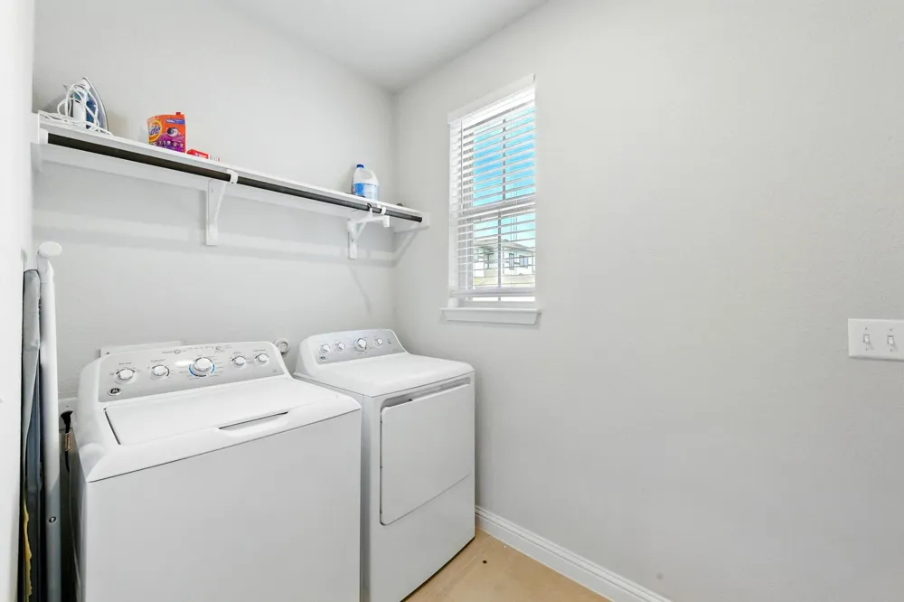8007 Orizzonte Street Austin, TX 78744
