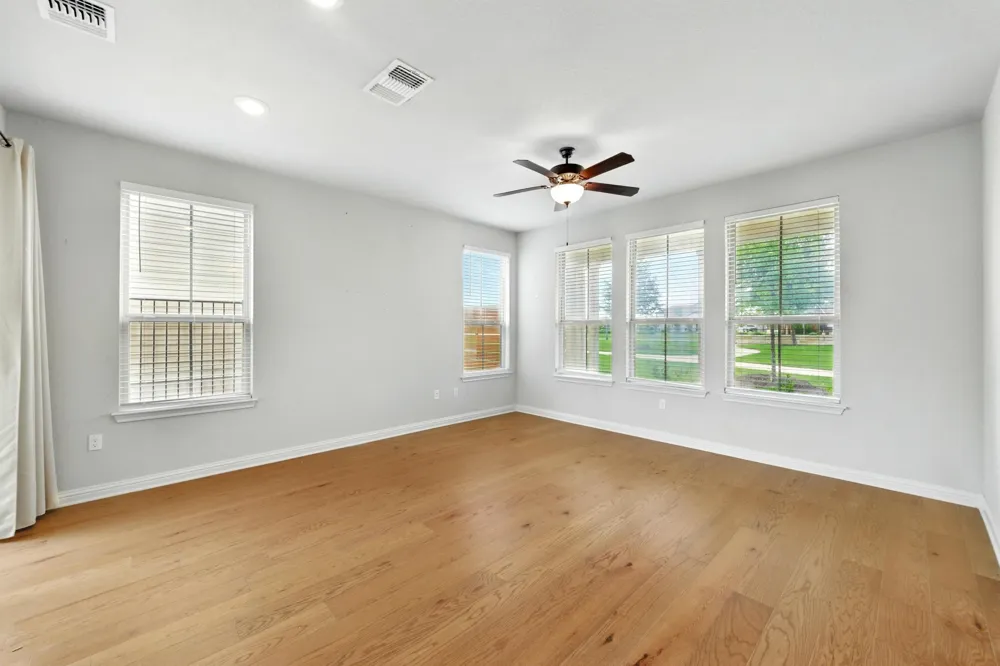 8007 Orizzonte Street Austin, TX 78744