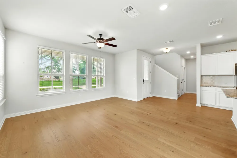 8007 Orizzonte Street Austin, TX 78744