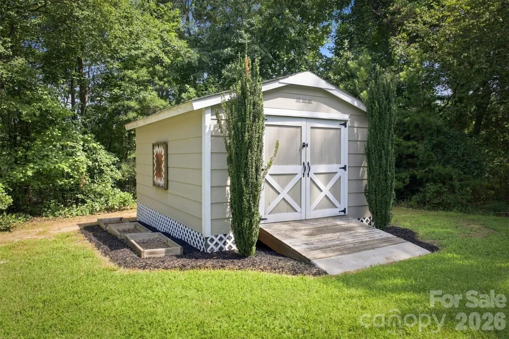349 Woodleaf Road Forest City, NC 28043