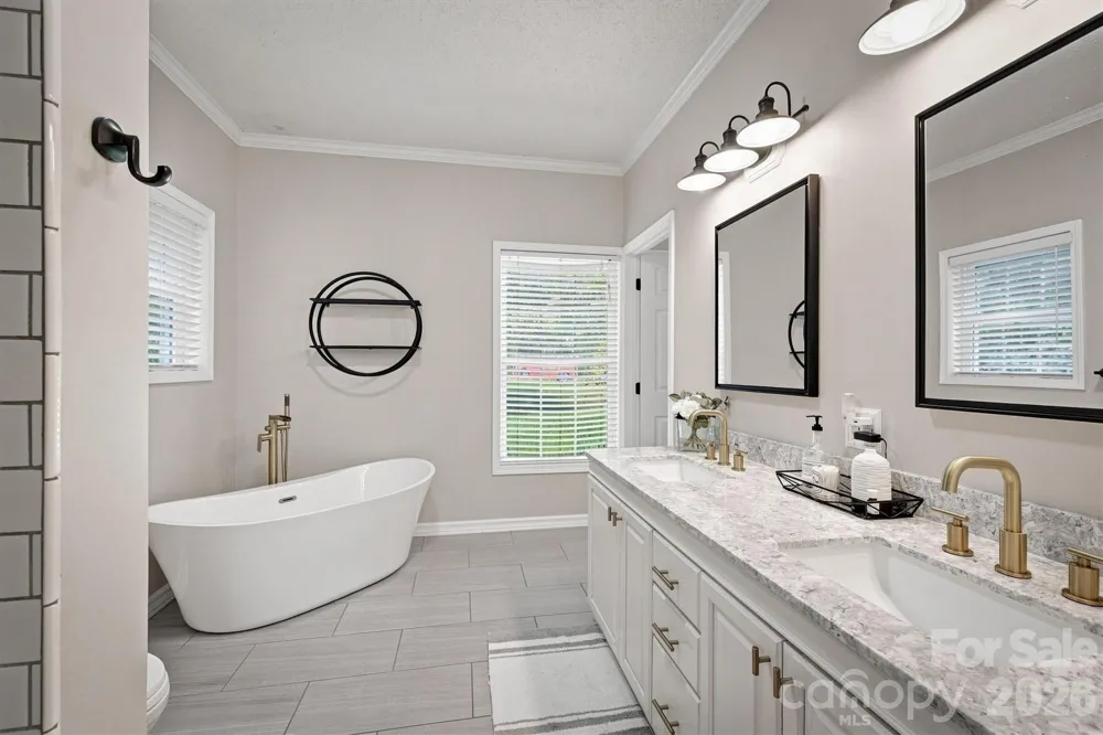 349 Woodleaf Road Forest City, NC 28043