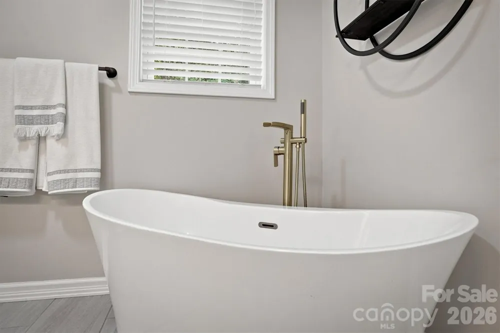 349 Woodleaf Road Forest City, NC 28043