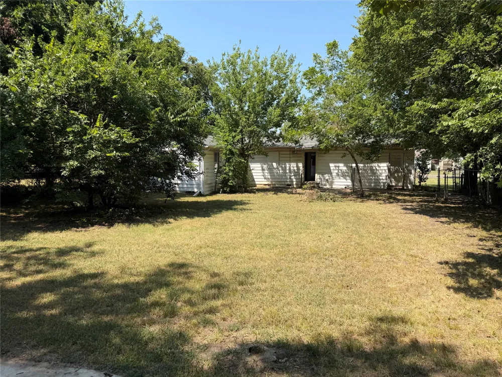 1305 Brents Avenue Sherman, TX 75090