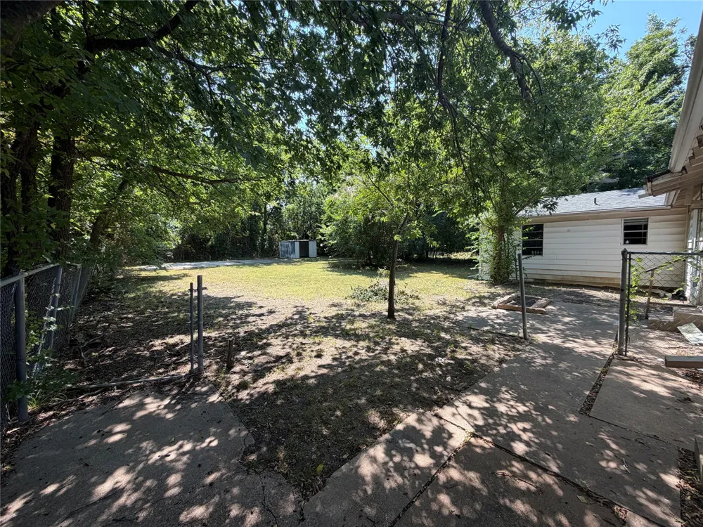1305 Brents Avenue Sherman, TX 75090
