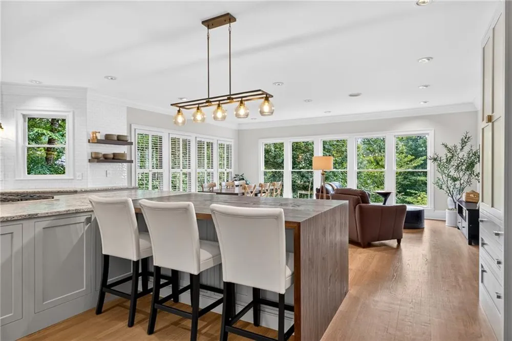 950 Tiverton Lane Johns Creek, GA 30022
