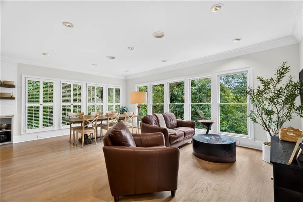 950 Tiverton Lane Johns Creek, GA 30022