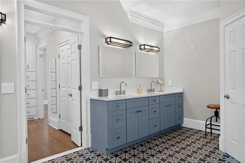 950 Tiverton Lane Johns Creek, GA 30022