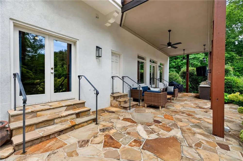 950 Tiverton Lane Johns Creek, GA 30022