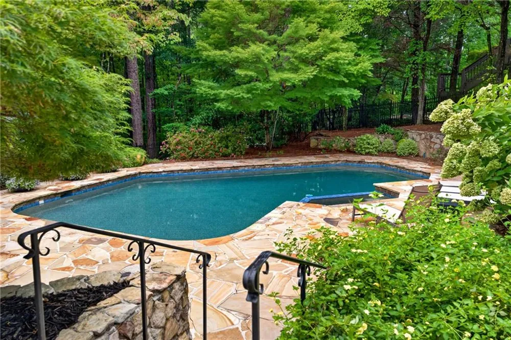 950 Tiverton Lane Johns Creek, GA 30022