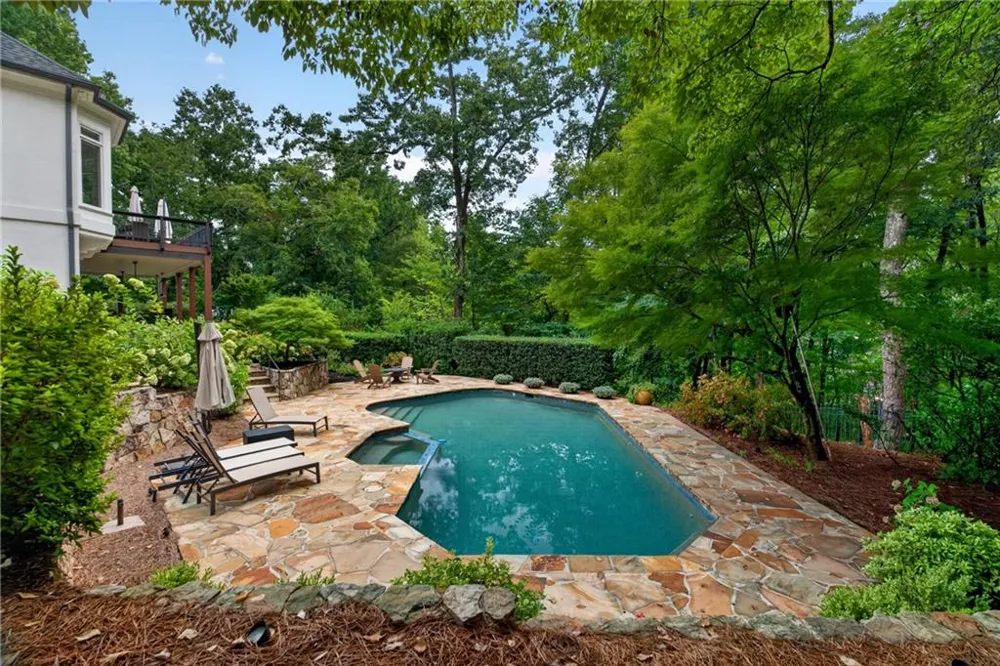950 Tiverton Lane Johns Creek, GA 30022
