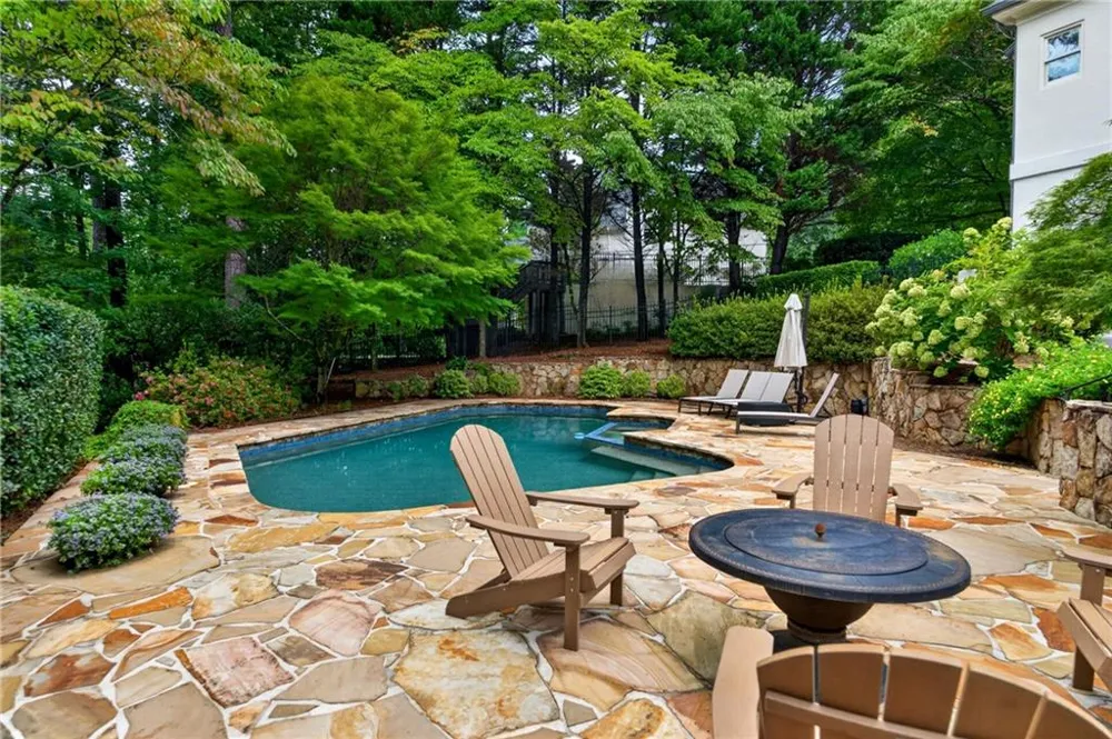 950 Tiverton Lane Johns Creek, GA 30022
