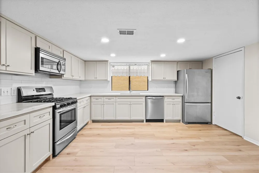 14219 Swanfield Drive Houston, TX 77083