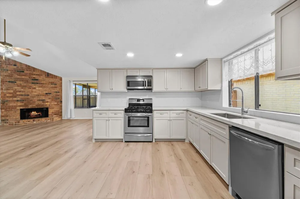 14219 Swanfield Drive Houston, TX 77083