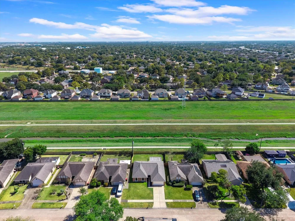 14219 Swanfield Drive Houston, TX 77083