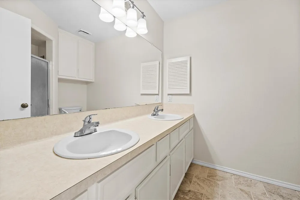 14219 Swanfield Drive Houston, TX 77083