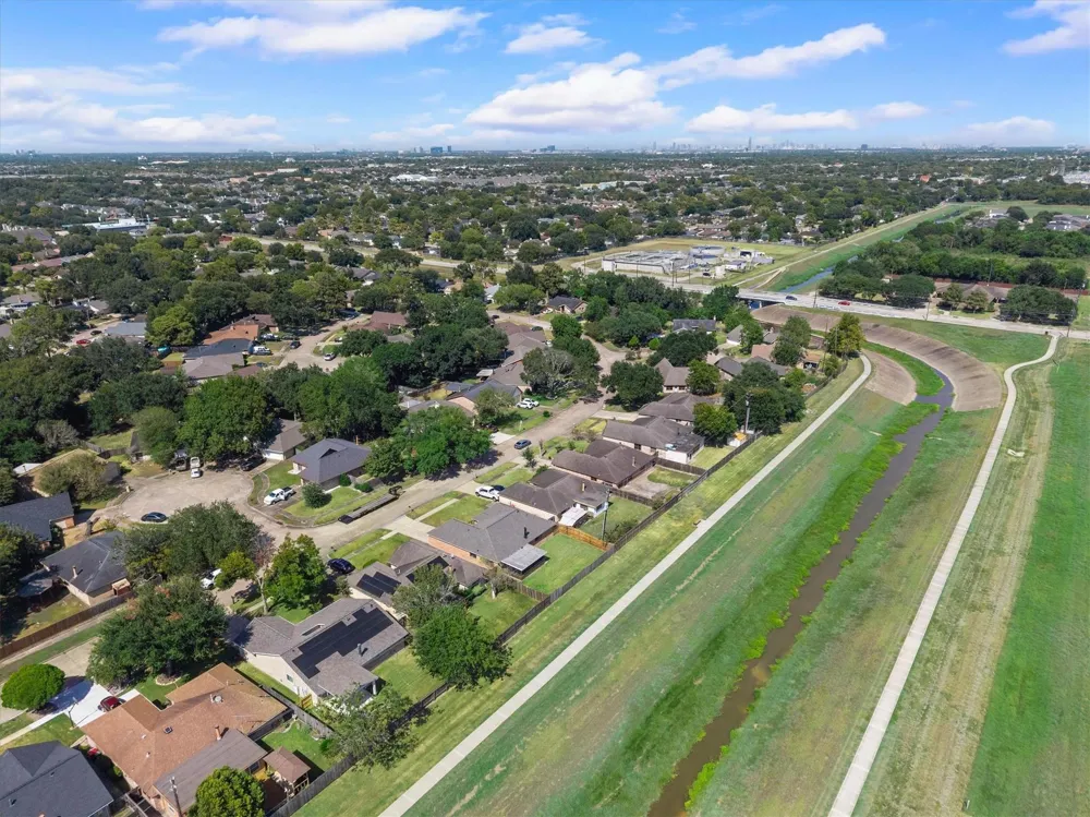 14219 Swanfield Drive Houston, TX 77083