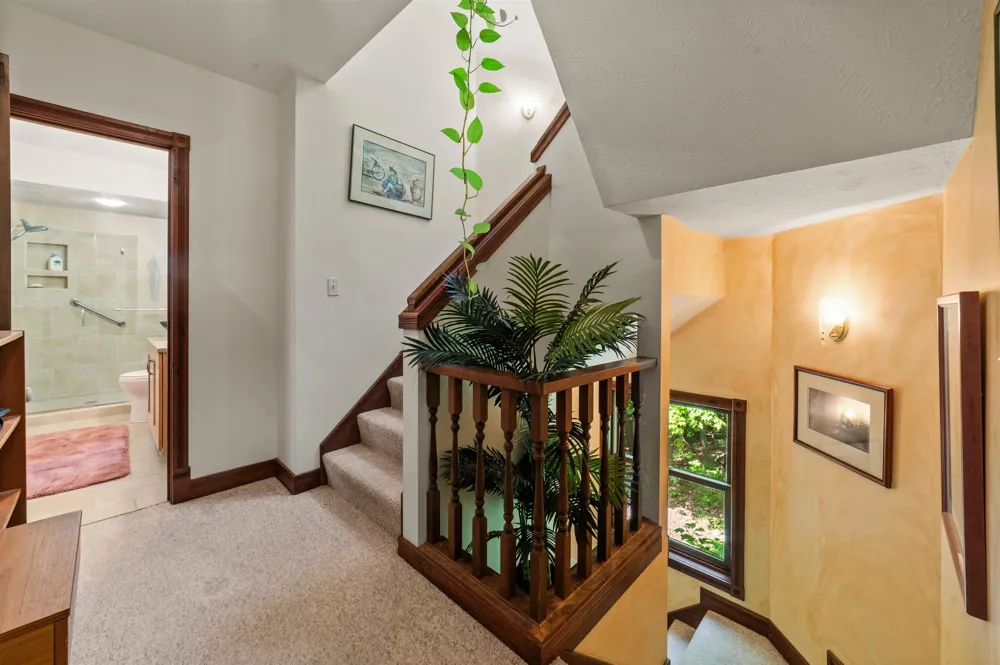 10552 S Craig Road Peninsula Township, MI 49686