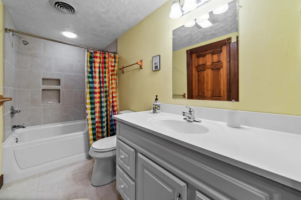 10552 S Craig Road Peninsula Township, MI 49686