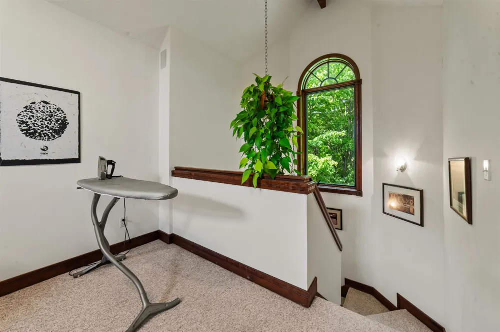 10552 S Craig Road Peninsula Township, MI 49686