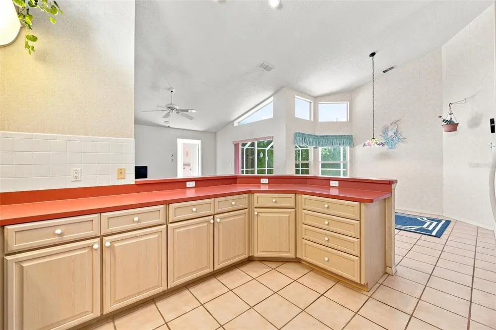 9423 SUMMERBREEZE TERRACE New Port Richey, FL 34655
