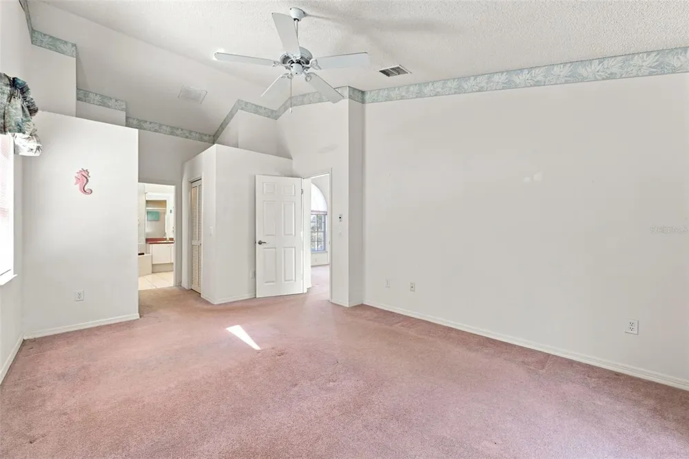 9423 SUMMERBREEZE TERRACE New Port Richey, FL 34655