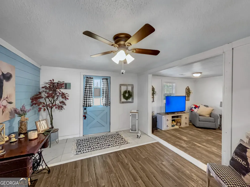 680 Hunters Creek RD Toccoa, GA 30577
