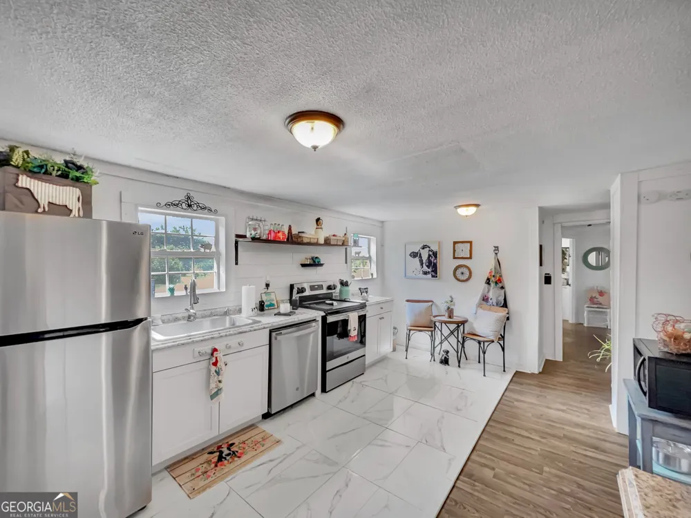680 Hunters Creek RD Toccoa, GA 30577