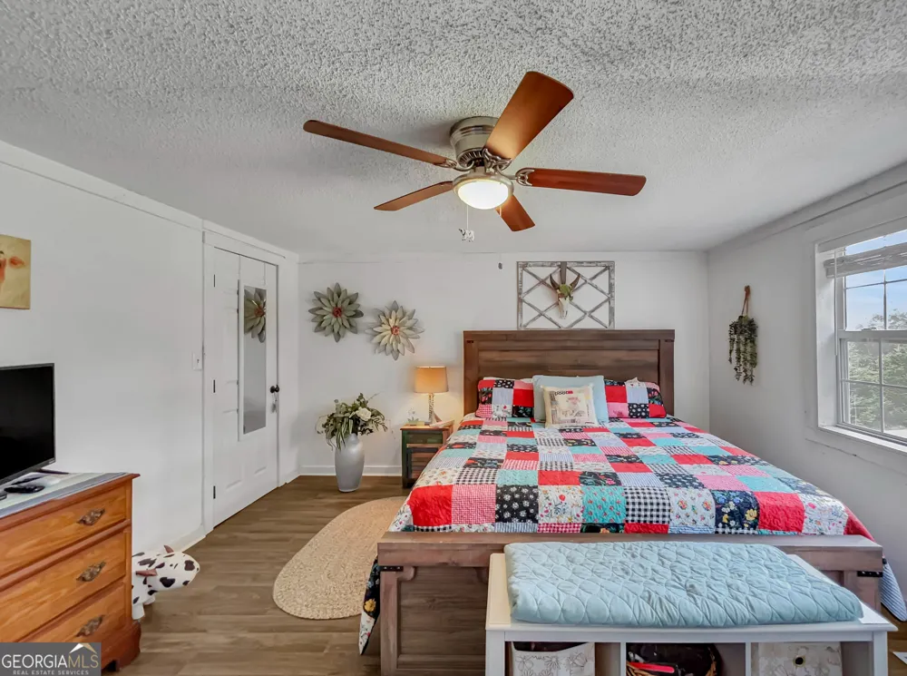 680 Hunters Creek RD Toccoa, GA 30577
