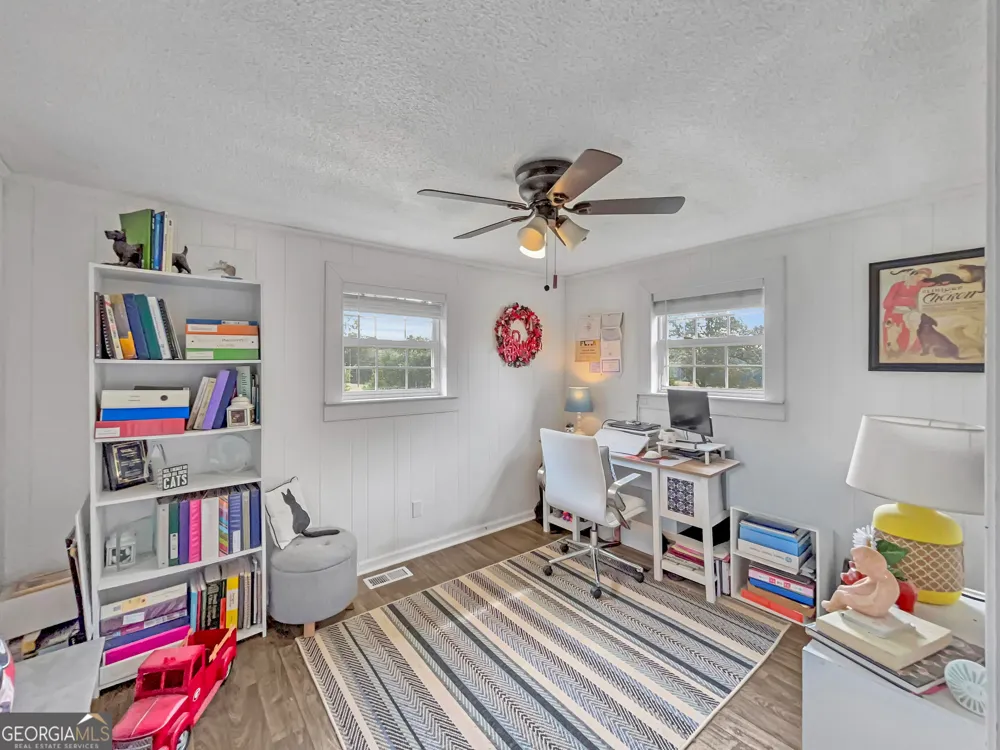 680 Hunters Creek RD Toccoa, GA 30577